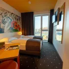 Unternehmen 8 Bild B&B HOTEL BREMEN-ÜBERSEESTADT Reisen am Bremen HB