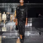 Unternehmen 24 Bild BURBERRY Textil, Bekleidung Einzelhandel am München BY