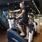Unternehmen 2 Bild ELEMENTS HENNINGER TURM Sport-Studios am Frankfurt HE