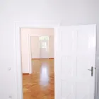Unternehmen 7 Bild LIDEL - FENSTER - SCHREINEREI - ZIMMEREI - HOLZBAU - PARKETT Türfachhandel am Augsburg BY