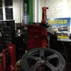 Unternehmen 10 Bild REIFENSERVICE FROSCH Reifen Einzelhandel am Potsdam BB