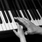 Unternehmen 1 Bild SABINE SÜß PIANISTIN & KORREPETITION Schulen & Fortbildung am Neusäß BY
