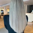 Unternehmen 8 Bild SCHÖNHEITSSALON – FRISEUR – KOSMETIK –HYDRAFACIAL BY LINN HAIRSTYLE Friseursalons am Frankfurt HE