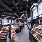 Unternehmen 3 Bild SEPHORA FRANKFURT AM MAIN ZEIL Produktion und Vertrieb von Kosmetik, Körperpflegeartikel am Frankfurt Am Main HE