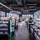 Unternehmen 7 Bild SEPHORA FRANKFURT AM MAIN ZEIL Produktion und Vertrieb von Kosmetik, Körperpflegeartikel am Frankfurt Am Main HE