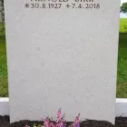 Unternehmen 4 Bild STEINMETZ - STARNBERG - GRABMALE - GRABSTEINE | STEINMETZBETRIEB HEBDING-BECKER Steinmetz am Starnberg BY
