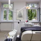 Unternehmen 2 Bild ZAHNARZTPRAXIS DR. FREDERIC ZIEBARTH Ärzte am Erlangen BY