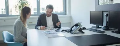 Unternehmen 1 Bild COMCAVE.COLLEGE SIEGEN Sprachschulen, Fremdspracheninstitute am Siegen NW