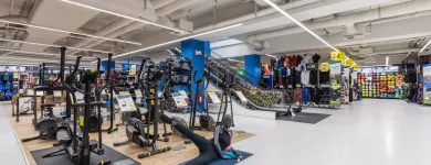 Unternehmen 8 Bild DECATHLON FRANKFURT NWZ Textil, Bekleidung Einzelhandel am Frankfurt Am Main HE