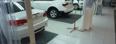 Unternehmen 6 Bild FAHRZEUG-INSTANDSETZUNGSZENTRUM MÜNCHEN Werkstätten (Pkw) am München BY