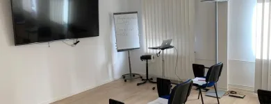 Unternehmen 1 Bild HEILPRAKTIKERSCHULE HUMANUM IM MED-ZENTRUM Schulen & Fortbildung am Frankfurt Am Main HE