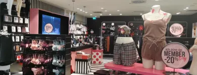 Unternehmen 6 Bild HUNKEMÖLLER Textil, Bekleidung Einzelhandel am Erlangen BY