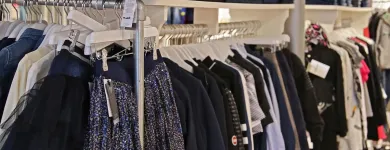 Unternehmen 6 Bild KIDS & MORE Textil, Bekleidung Einzelhandel am Erlangen BY