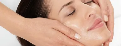 Unternehmen 4 Bild KOSMETIKSTUDIO UHL 77 | BRITTA BOTTKE Produktion und Vertrieb von Kosmetik, Körperpflegeartikel am Berlin BE