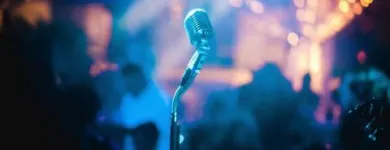 Unternehmen 8 Bild LETS DANCE PARTYBAND Musiker am München BY