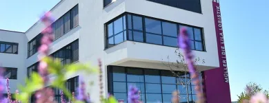 Unternehmen 2 Bild MÜLLER - DIE LILA LOGISTIK SE Transportunternehmen, Fuhrunternehmen am Bünde NW