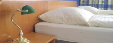 Unternehmen 2 Bild PENSION AM FILMPARK Reisen am Potsdam BB