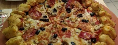 Unternehmen 8 Bild PIZZA HUT BERLIN, POTSDAMER PLATZ Restaurant & Café am Berlin BE