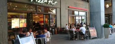 Unternehmen 10 Bild PIZZA HUT BERLIN, POTSDAMER PLATZ Restaurant & Café am Berlin BE