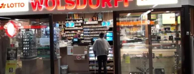 Unternehmen 1 Bild WOLSDORFF TOBACCO Zeitungen, Zeitschriftenhandel Einzelhandel am Frankfurt Am Main HE