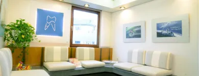 Unternehmen 5 Bild ZAHNÄRZTE DR. S. MICHL, DR. J. SCHÖN, DR. D. ADOLPH Ärzte am München BY