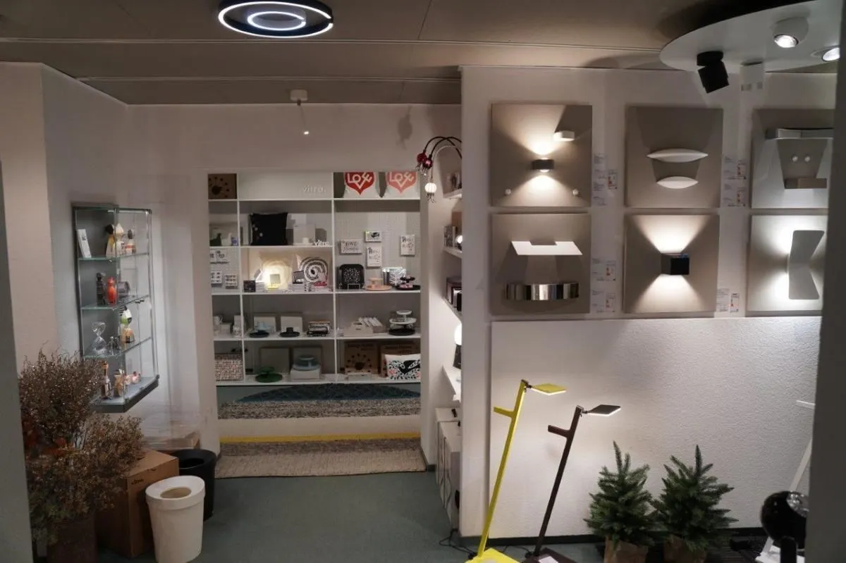 Unternehmen 25 Bild DÖRFLER - INNENARCHITEKTUR + EINRICHTUNGSBERATUNG + DESIGNMÖBEL + DEKORATION