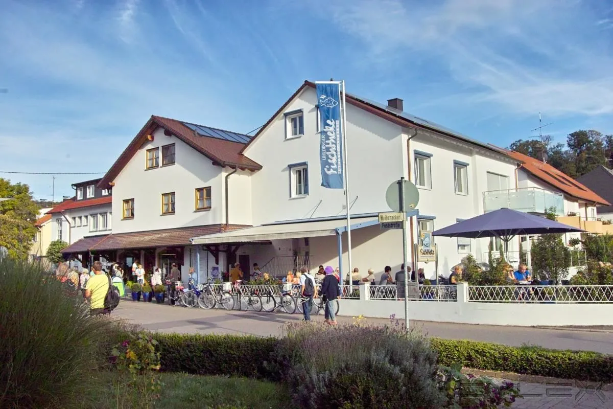 Unternehmen 5 Bild UHLDINGER FISCHTHEKE STEFAN & HEIDI KNOBLAUCH