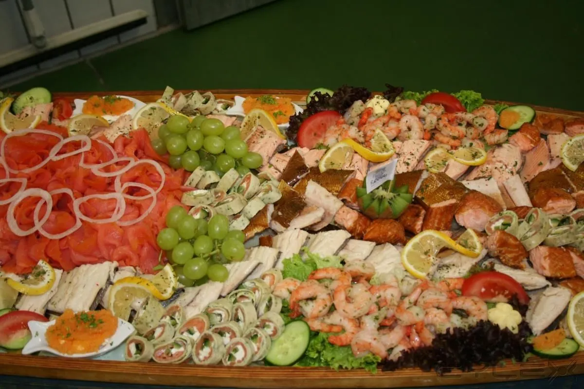 Unternehmen 1 Bild UHLDINGER FISCHTHEKE STEFAN & HEIDI KNOBLAUCH
