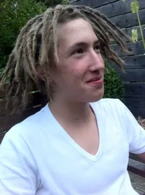 Unternehmen 5 Bild REGGAE MÜTZEN SHOP RASTA MÜTZEN SHOP DREADBAGS SHOP DREADLOCKS MÜTZEN SHOP
