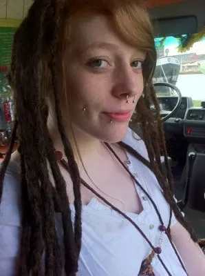 Unternehmen 6 Bild REGGAE MÜTZEN SHOP RASTA MÜTZEN SHOP DREADBAGS SHOP DREADLOCKS MÜTZEN SHOP