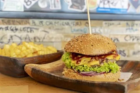 Unternehmen 15 Bild THRONBURGER