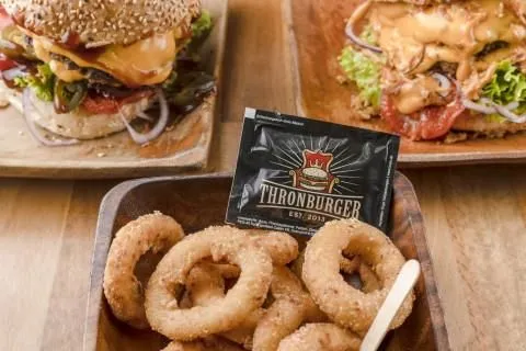 Unternehmen 16 Bild THRONBURGER